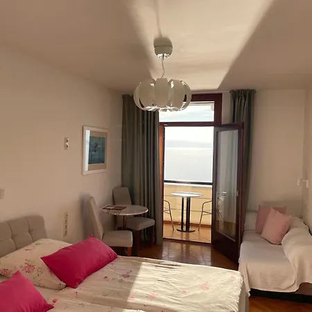 Kleiner Apartment *
