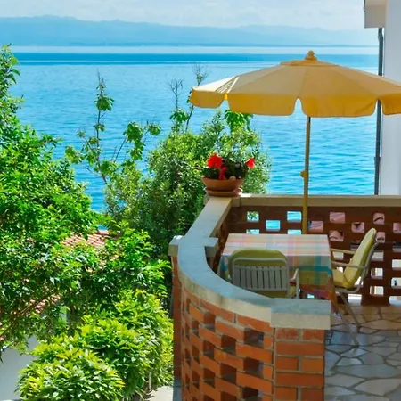 Kleiner Apartamento Mošćenička Draga